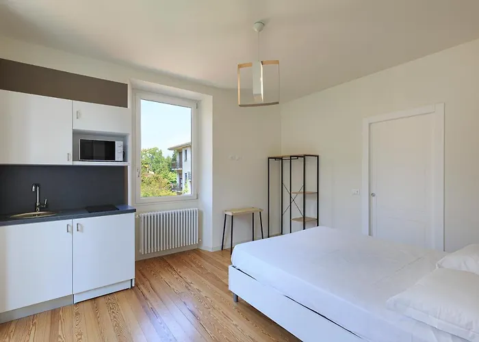 Casa De Paoli Stresa